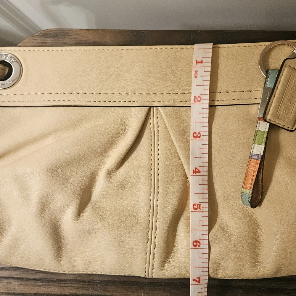 Coach Cream Wristlet Clutch - Picture 8 of 10